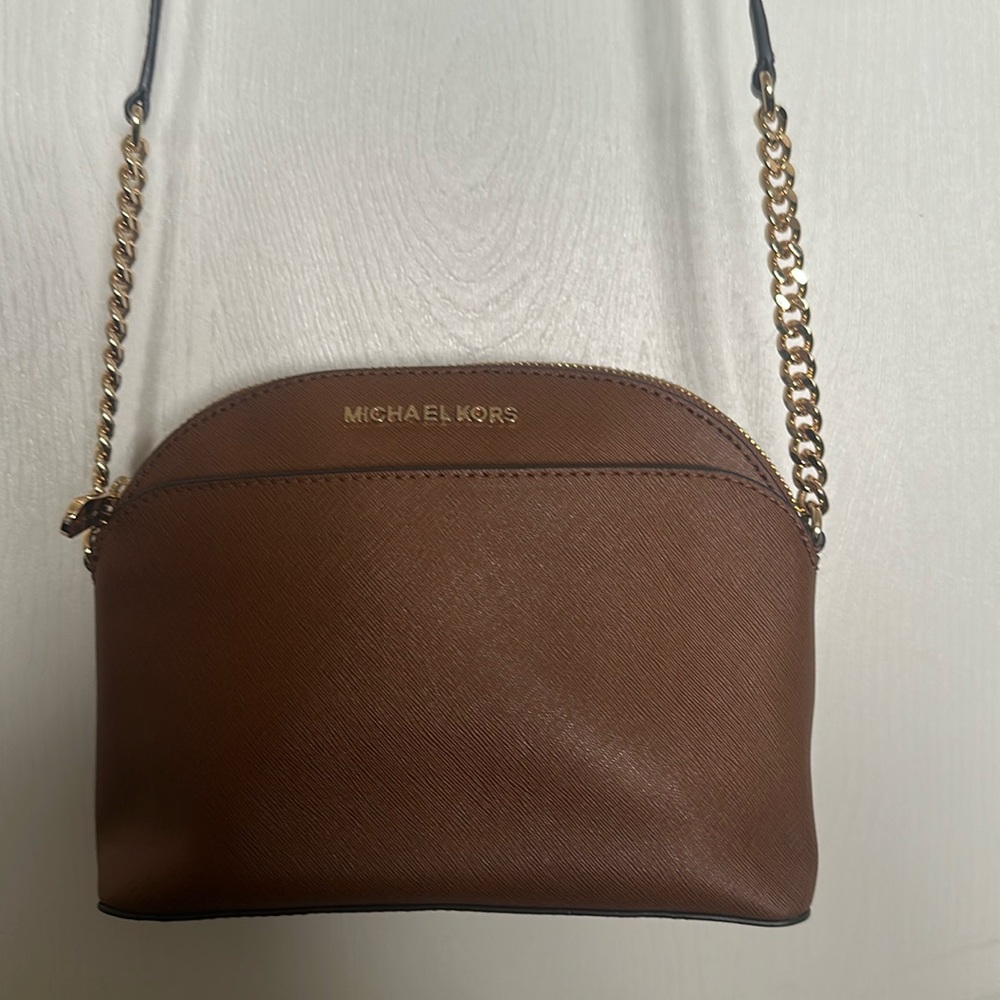 Micael Kors Jet Set Travel Medium Dome Crossbody
